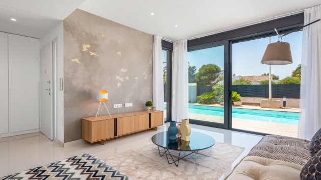 Obra nueva - Chalets -
Playa Paraiso