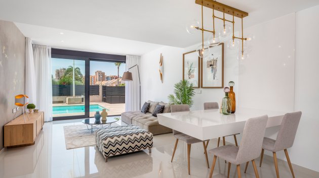 Obra nueva - Chalets -
Playa Paraiso