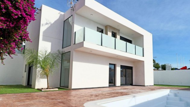 Obra nueva - Chalets -
Fortuna