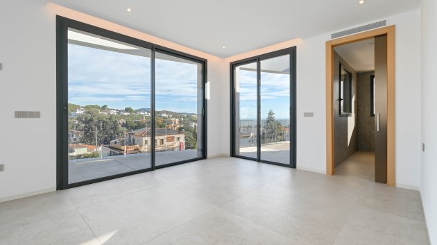 Obra nueva - Chalets -
Benissa