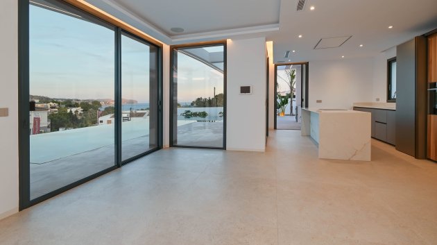 Obra nueva - Chalets -
Benissa