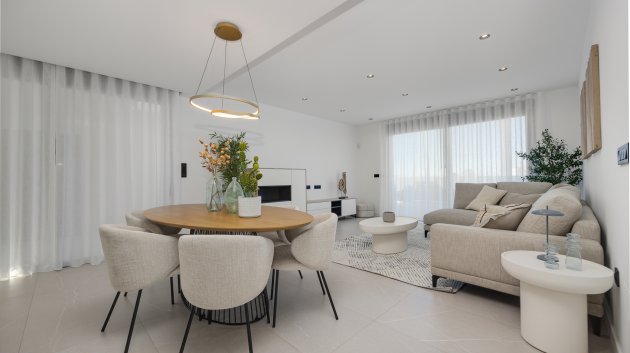 Obra nueva - Chalets -
Torrevieja