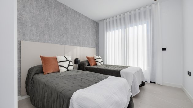 Obra nueva - Chalets -
Torrevieja