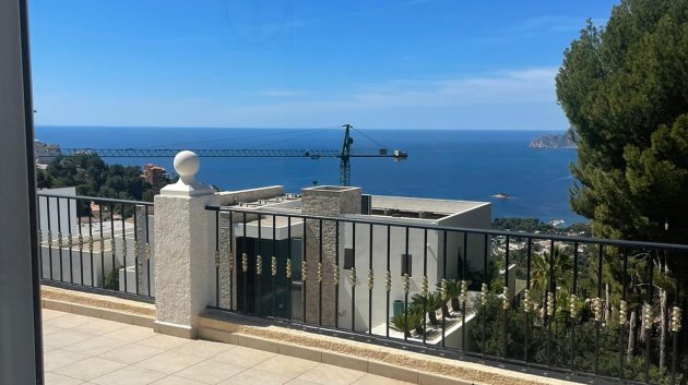 Obra nueva - Chalets -
Altea