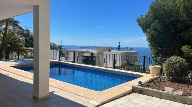 Obra nueva - Chalets -
Altea