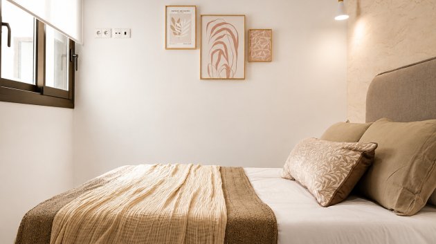 Obra nueva - Chalets -
Dolores