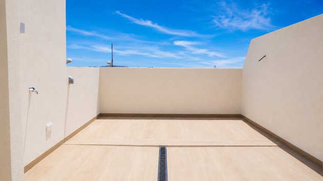 Obra nueva - Chalets -
Dolores