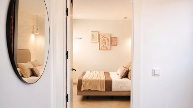 Obra nueva - Chalets -
Dolores