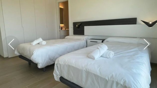 Reventa - Apartamentos -
Orihuela Costa - Las Colinas golf
