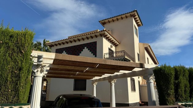 Reventa - Chalets -
Ciudad Quesada - Rojales