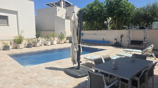 Revente - Villa -
San Miguel de Salinas