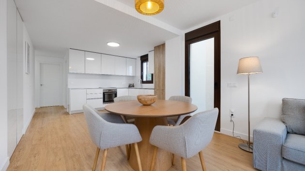 Reventa - Apartamentos -
Villamartín - PAU 8