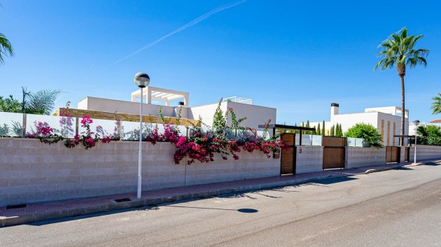 Reventa - Chalets -
Ciudad Quesada - Doña Pepa