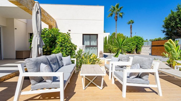 Reventa - Chalets -
Ciudad Quesada - Doña Pepa