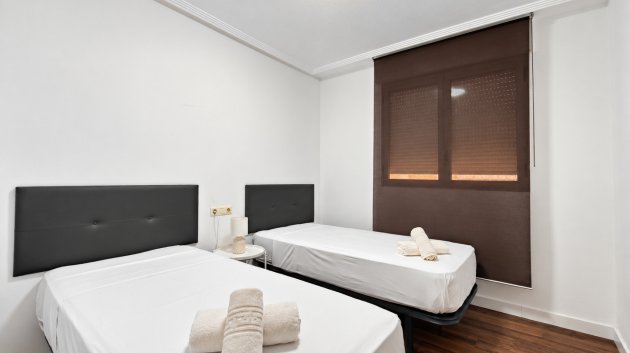 Reventa - Apartamentos -
Torrevieja - Playa del Cura