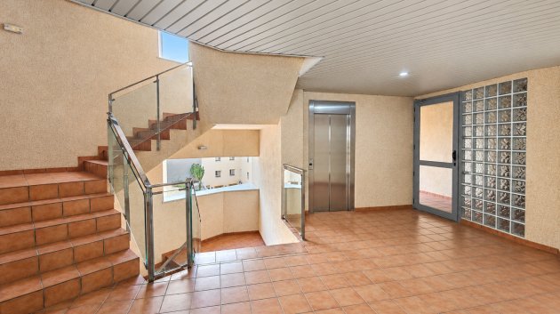 Reventa - Apartamentos -
Torrevieja - Playa del Cura