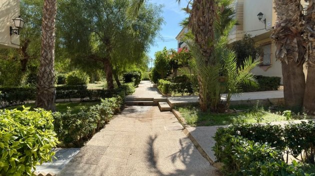 Reventa - Apartamentos -
Torrevieja - La veleta