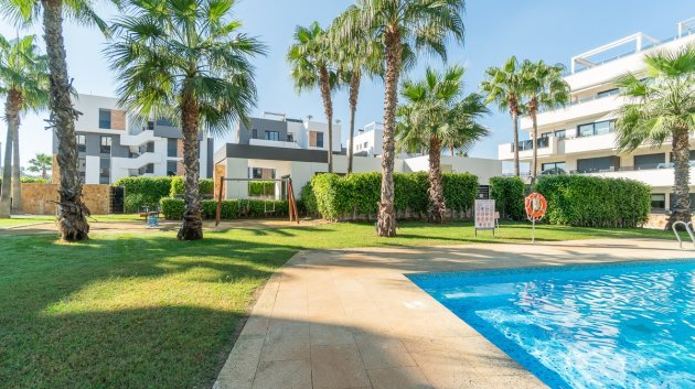 Reventa - Apartamentos -
Orihuela Costa - Los Altos