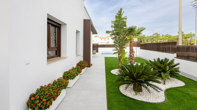 Obra nueva - Chalets -
Vistabella Golf - Vistabella