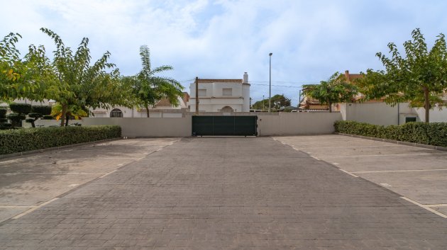 Reventa - Apartamentos -
Pilar de la Horadada - Mil Palmeras