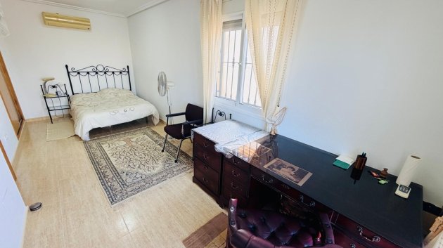 Reventa - Chalets -
Los Montesinos - La Herrada