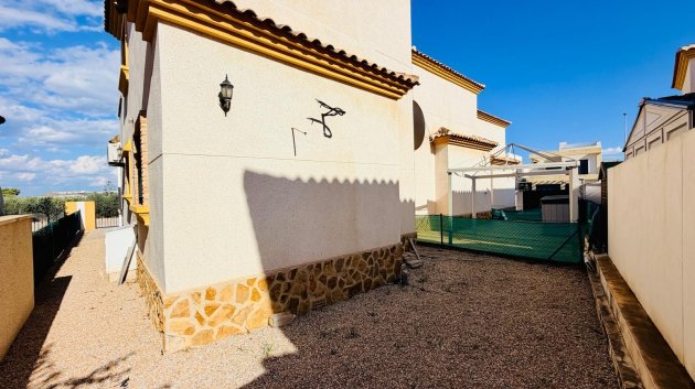 Reventa - Chalets -
Los Montesinos - La Herrada
