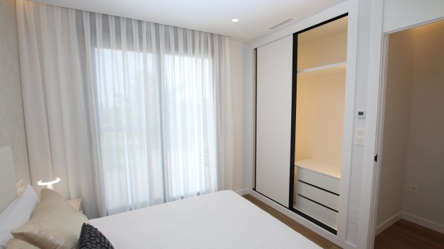 Obra nueva - Chalets -
Pilar de la Horadada