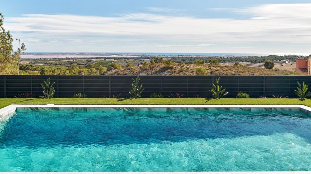 Obra nueva - Chalets -
San Miguel de Salinas