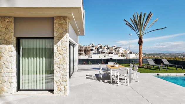 Obra nueva - Chalets -
San Miguel de Salinas