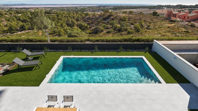 Obra nueva - Chalets -
San Miguel de Salinas