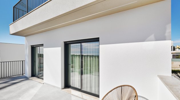 Obra nueva - Chalets -
San Miguel de Salinas