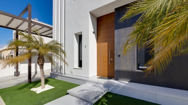 Obra nueva - Chalets -
Pilar de la Horadada