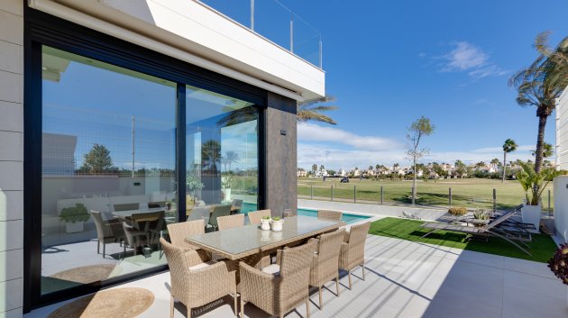 Obra nueva - Chalets -
Pilar de la Horadada