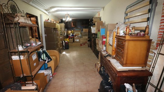 Resale - Villa -
Daya Nueva