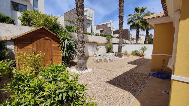 Revente - Villa -
Orihuela Costa - La Zenia