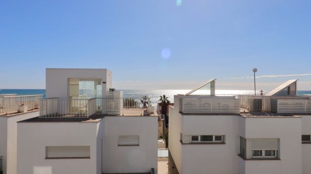 Resale - Townhouse -
Guardamar del Segura