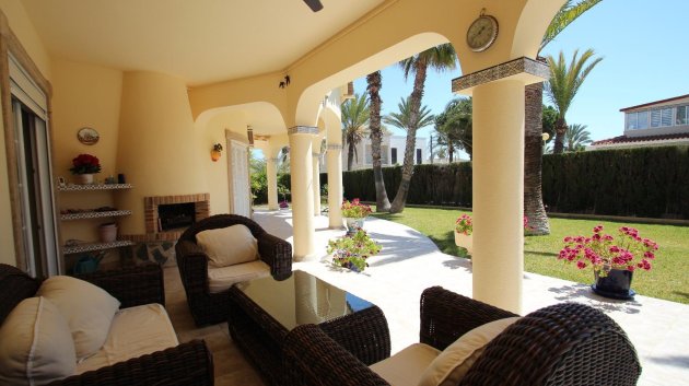 Revente - Villa -
Torrevieja - Punta Prima