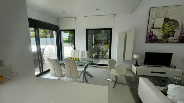 Resale - Villa -
Pilar de la Horadada