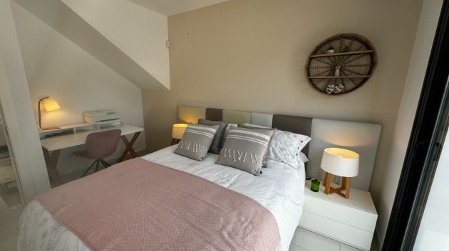 Resale - Villa -
Pilar de la Horadada