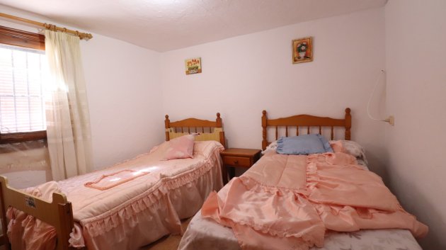 Resale - Villa -
Benijofar