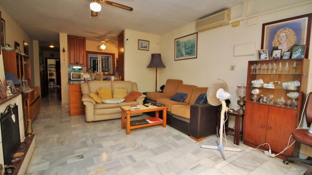 Resale - Townhouse -
Villamartín