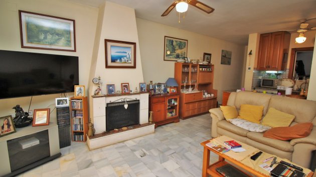 Resale - Townhouse -
Villamartín