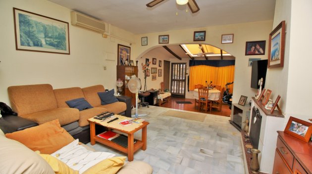 Resale - Townhouse -
Villamartín