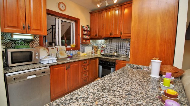 Resale - Townhouse -
Villamartín