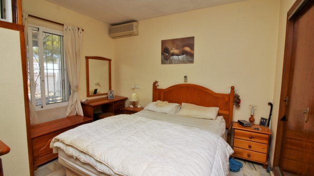 Resale - Townhouse -
Villamartín