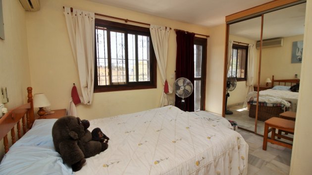 Resale - Townhouse -
Villamartín