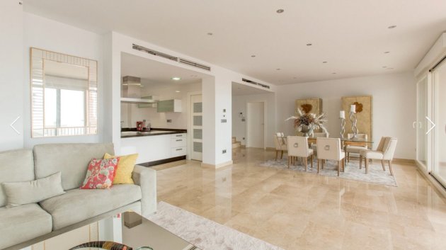 Resale - Villa -
Moraira