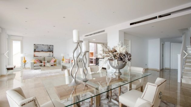 Resale - Villa -
Moraira