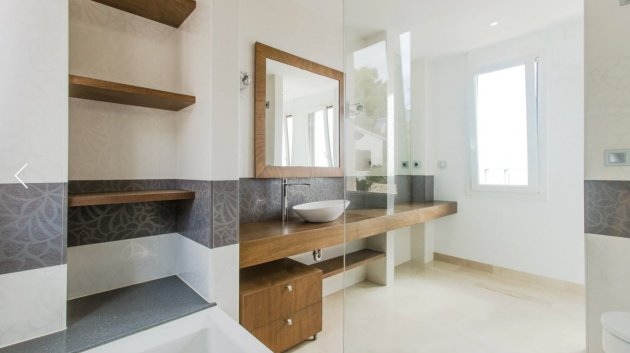 Resale - Villa -
Moraira