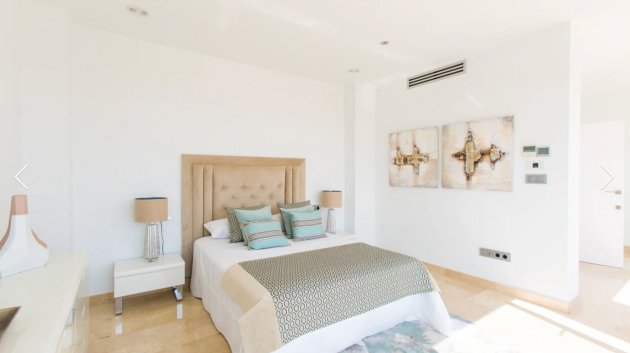 Resale - Villa -
Moraira